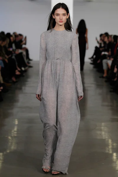 Look 17